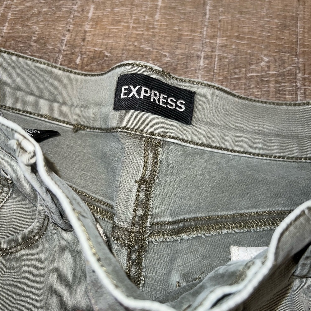 Express Skinny Jeans - Picture 8 of 16